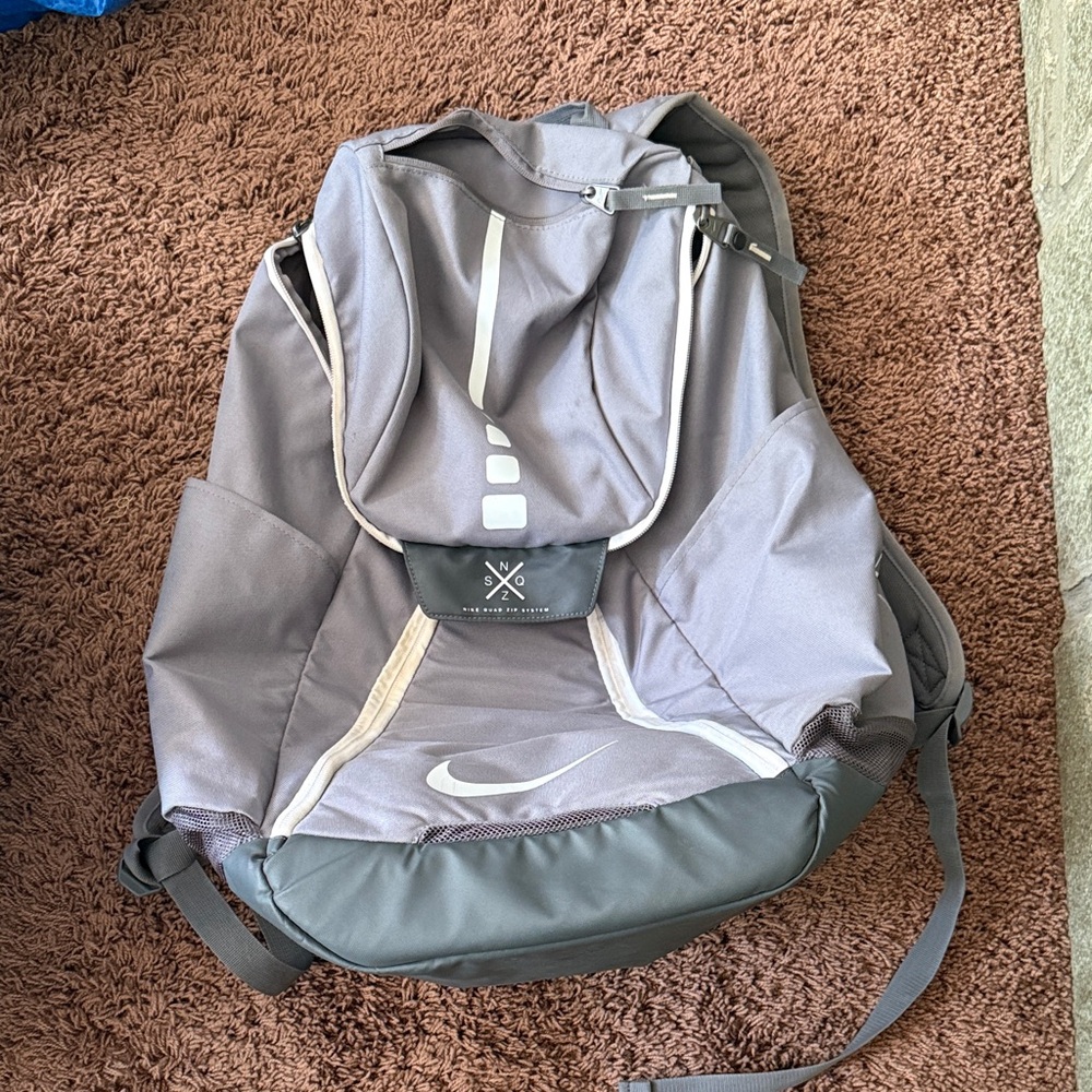 Nike Backpack in Gray